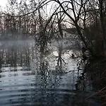 Szálloda Logis La Source Bleue Gudmont-Villiers