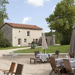 Szálloda Logis La Source Bleue Gudmont-Villiers