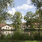 Szálloda Logis La Source Bleue