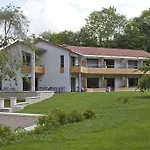 Logis La Source Bleue 3* Gudmont-Villiers