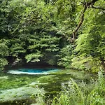 Logis La Source Bleue Szálloda