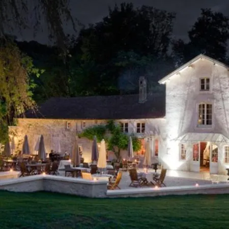 Demeures Et Chateaux La Source Bleue 3*