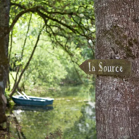 Logis La Source Bleue 3*