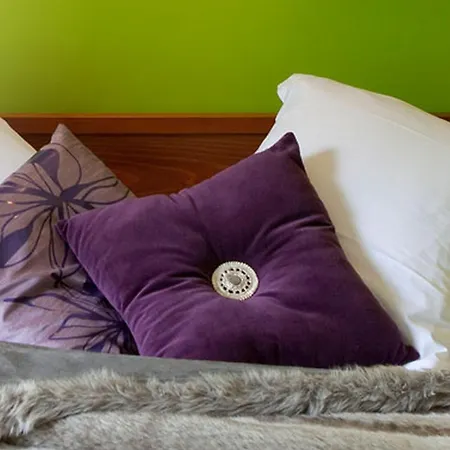 Logis La Source Bleue Hotel 3*