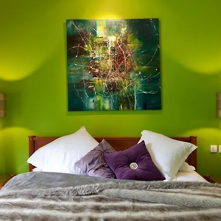 Logis La Source Bleue ホテル Gudmont-Villiers