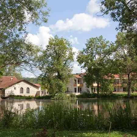 Logis La Source Bleue Hotel Gudmont-Villiers