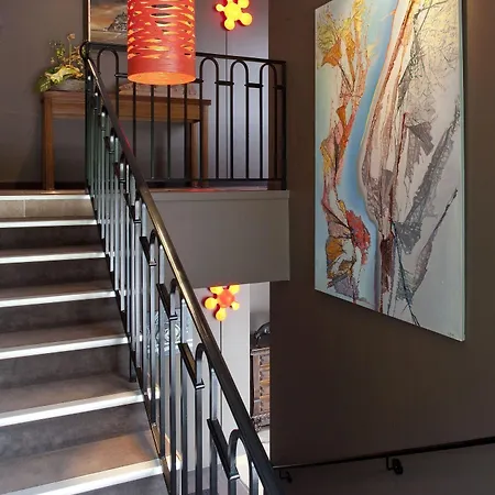 Hotel Logis La Source Bleue 3*