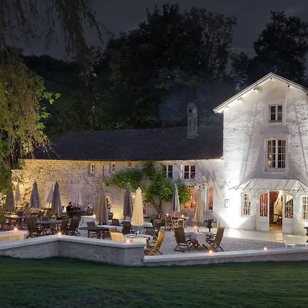 Hotel Logis La Source Bleue