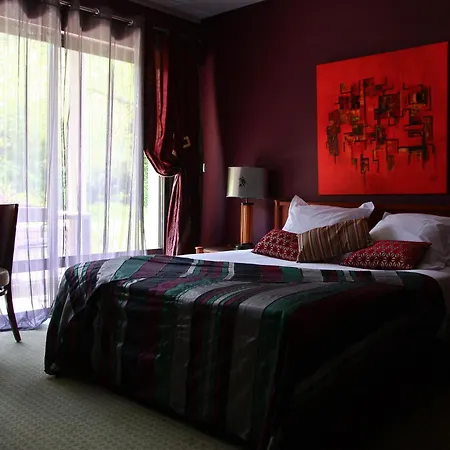 Demeures Et Chateaux La Source Bleue Hotel 3*