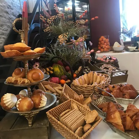 Demeures Et Chateaux La Source Bleue Hotel 3*