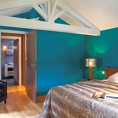 Hotel Demeures Et Chateaux La Source Bleue 3*