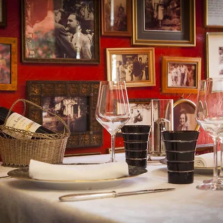 Demeures Et Chateaux La Source Bleue Hotel 3*