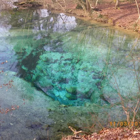 Hotel Demeures Et Chateaux La Source Bleue
