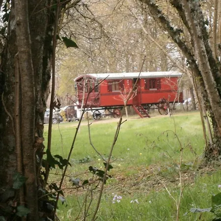 Logis La Source Bleue Hotel