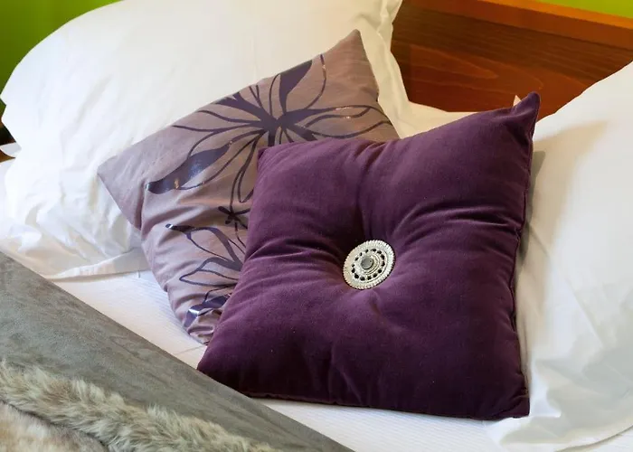 Logis La Source Bleue 3*