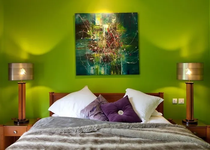 Logis La Source Bleue מלון Gudmont-Villiers