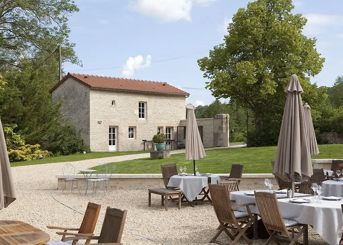 Hotel Logis La Source Bleue Gudmont-Villiers