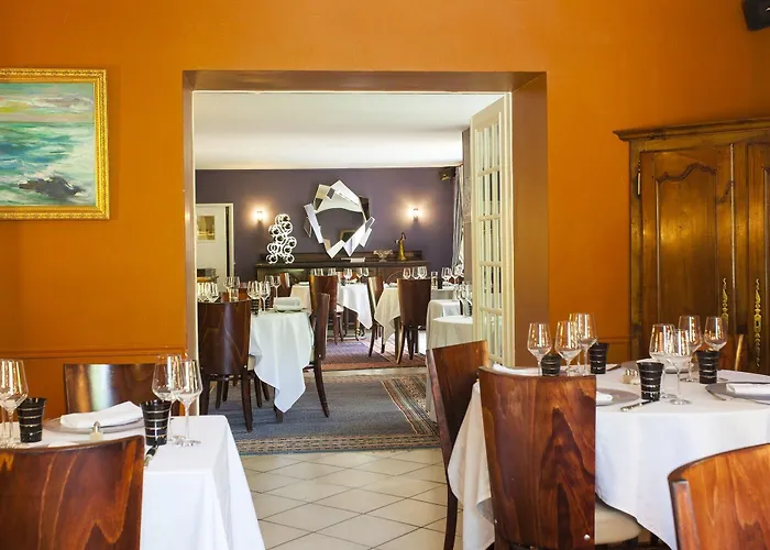 Logis La Source Bleue Hotel Gudmont-Villiers