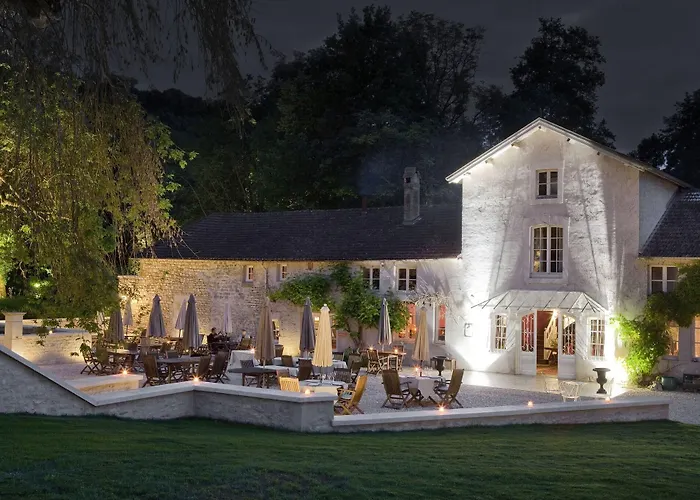 Hotel Logis La Source Bleue