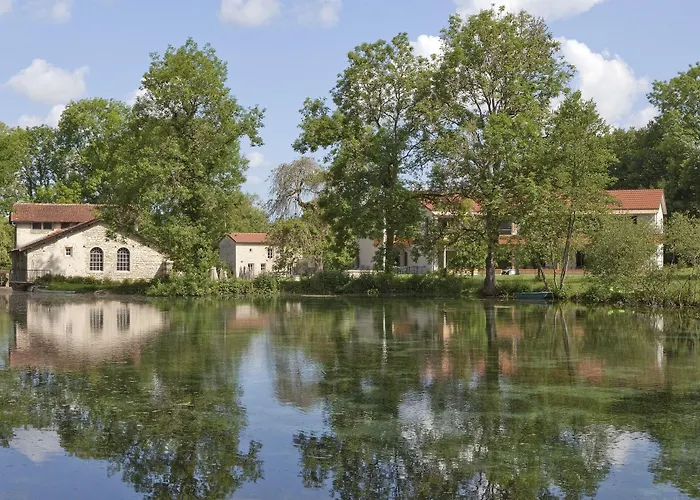 Hotel Logis La Source Bleue Gudmont-Villiers