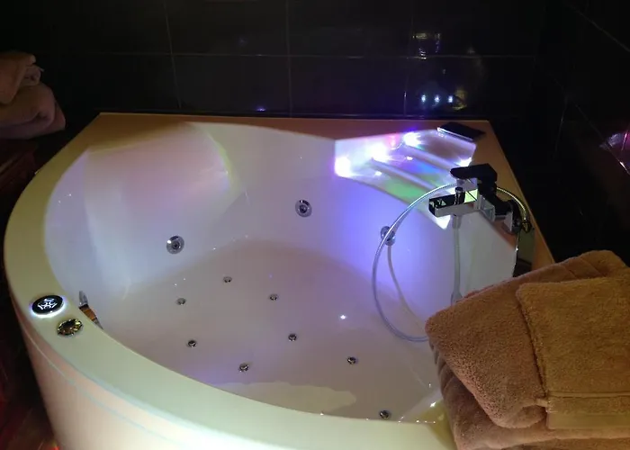 Hotel Logis La Source Bleue