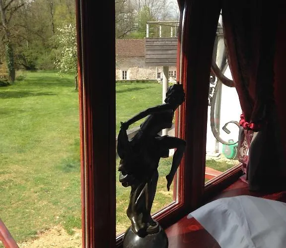 Logis La Source Bleue Hotel Gudmont-Villiers