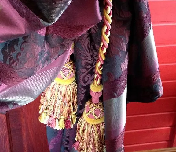 Logis La Source Bleue Hotel